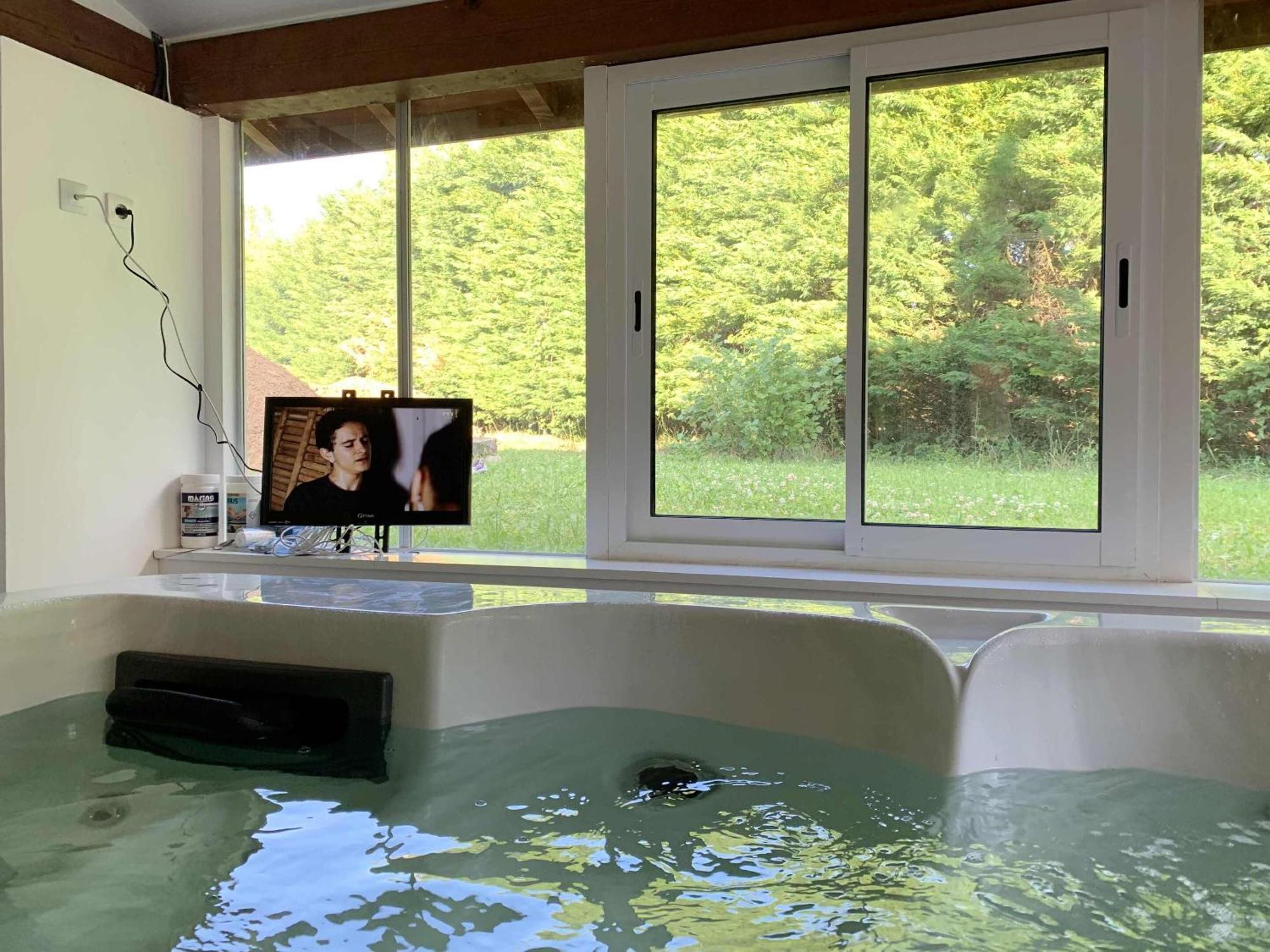 Maison Piscine Et Jacuzzi Saint-Germain-des-Fosses 외부 사진